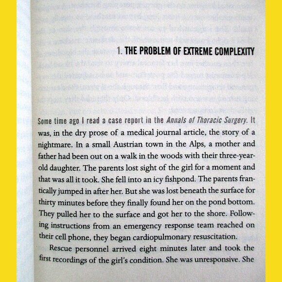 Book - The Checklist Manifesto: How to Get Things Right, by Atul Gawande - Picture 7 of 12